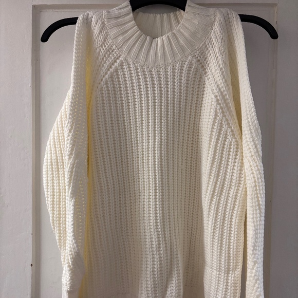 Cold Should Sweater - Picture 1 of 4